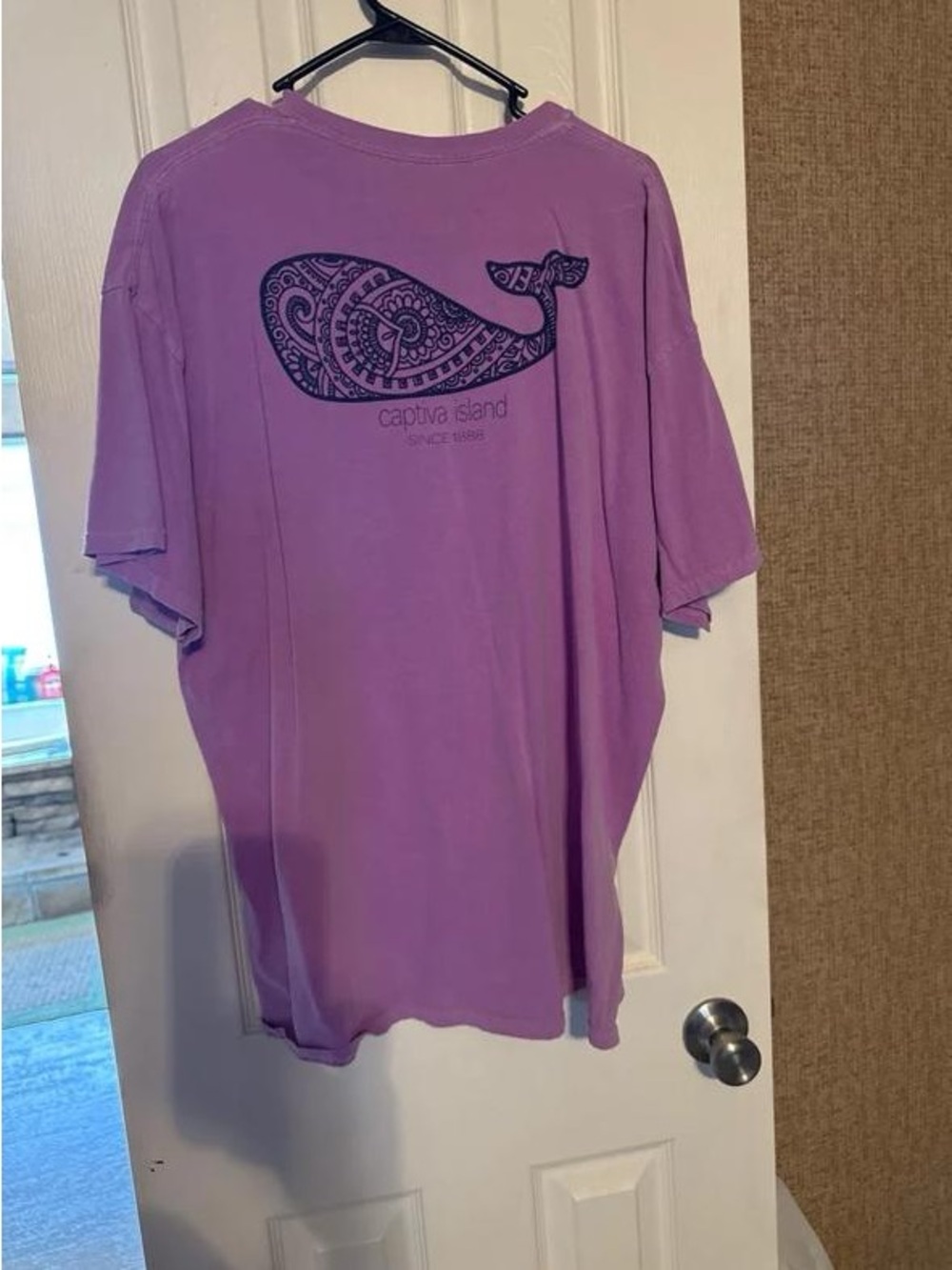 Lulu's Lavender Short-Sleeve Whale Graphic Tee